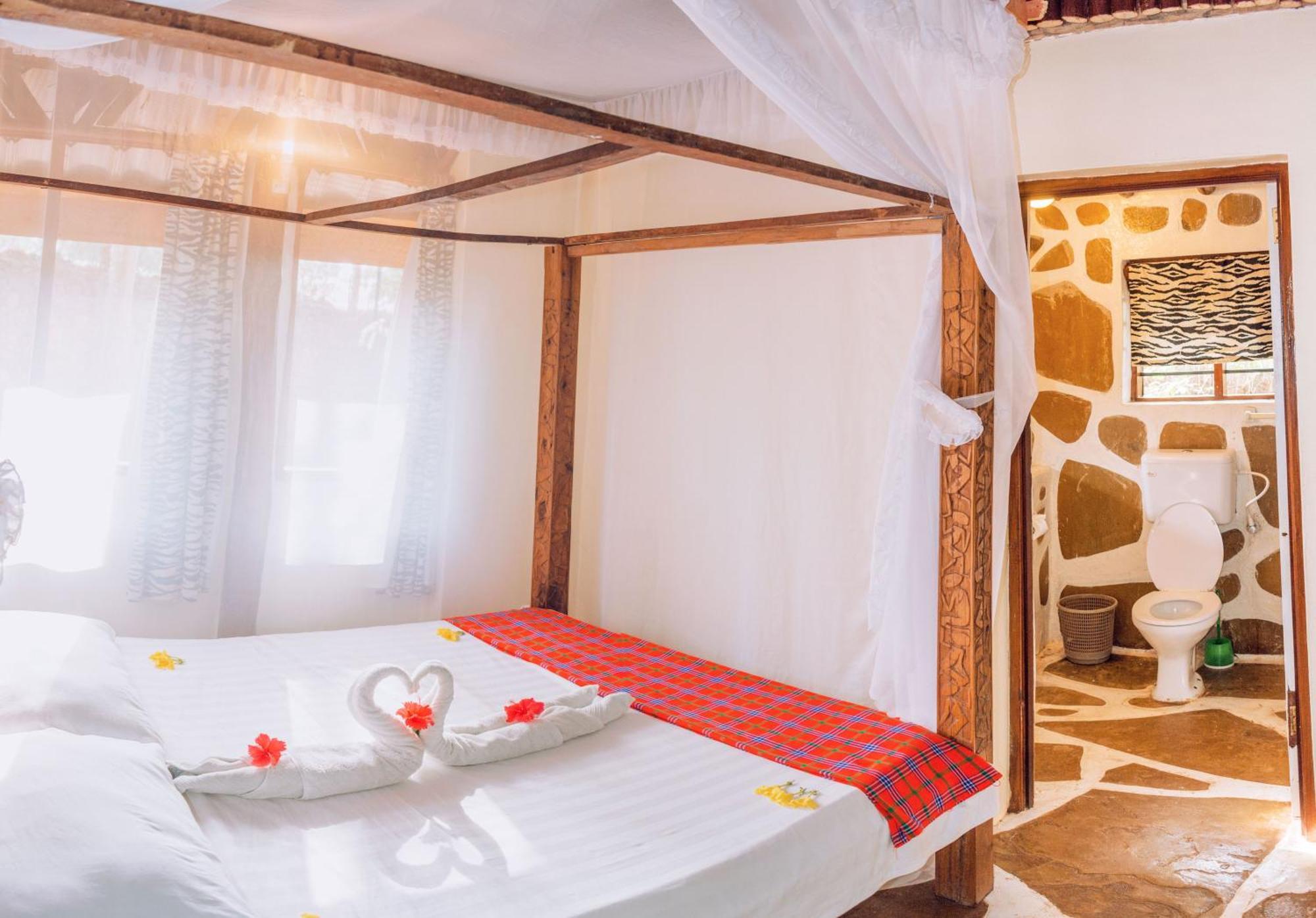 Kijani Cottages In Diani Diani Beach Exterior photo